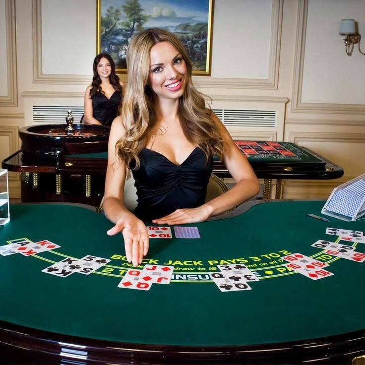 Player ready to spin on 2ph login slot games from a mobile device